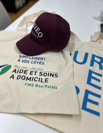 Tote bags et casquettes personnalisés